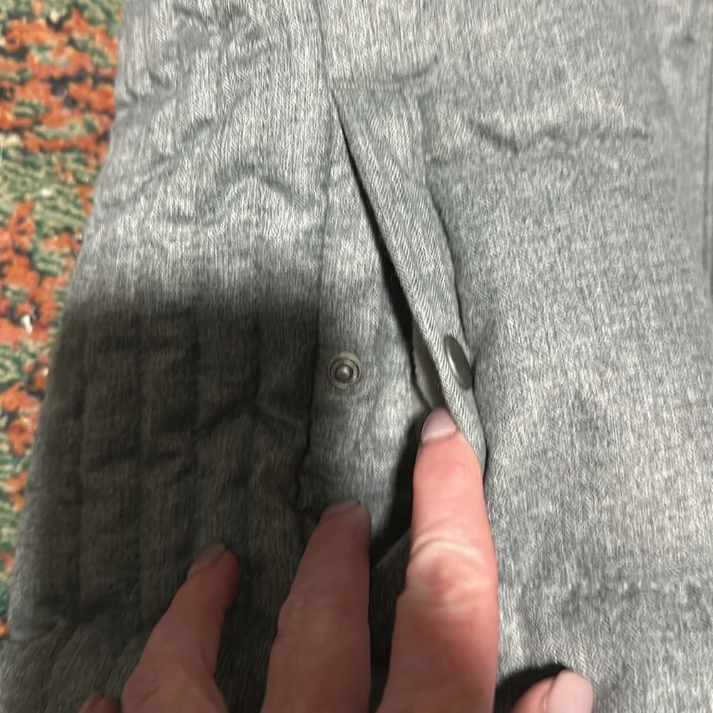 Old Navy Gray Puffer Vest - Picture 3 of 5